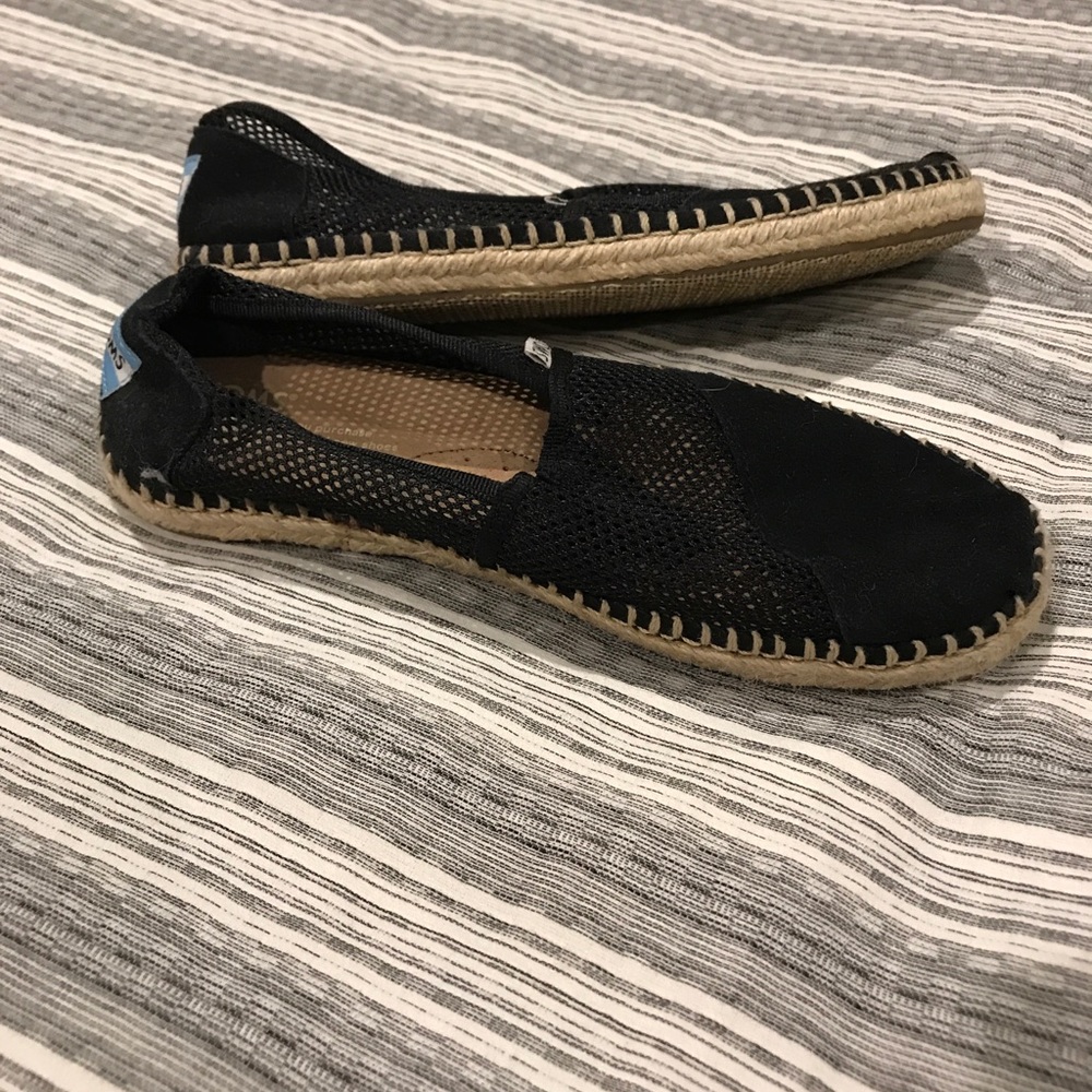 Women’s TOMS 6.5 NEW